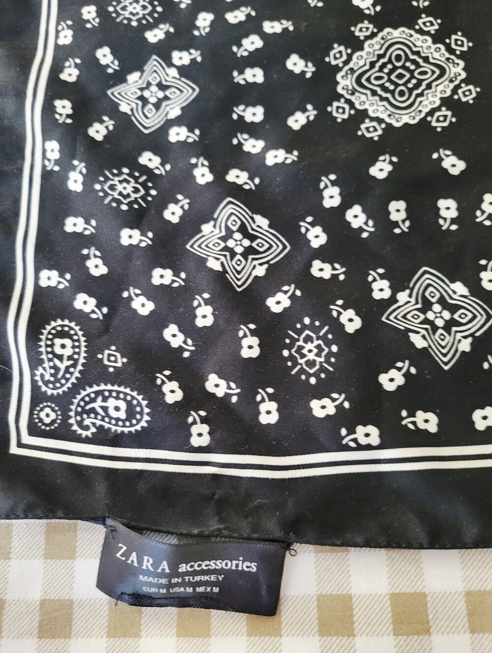 Zara Black and White Bandana-Print Scarf